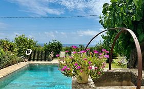 Authentic Sicilian Charm, Pool, Sea View, Wi-Fi & Parking